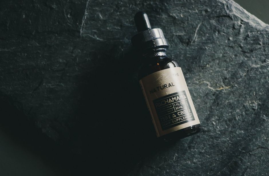 CBD full spectrum, broad spectrum sau izolat: care e diferența